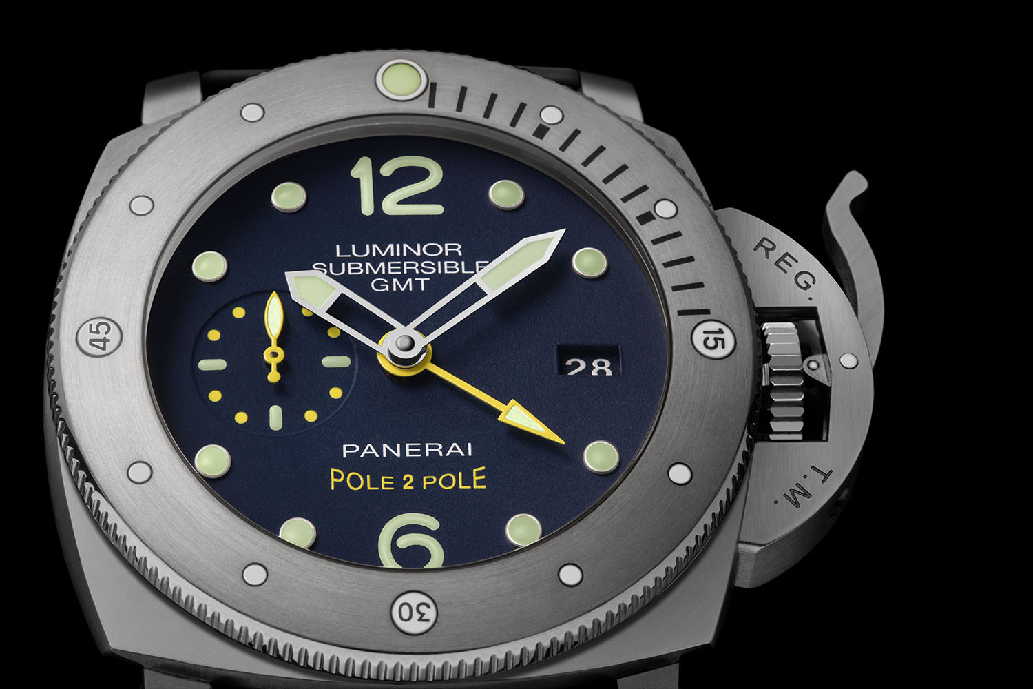 panerai-luminor-submersible-1950-3-days-gmt-22pole2pole22-mike-horn-pam00719_